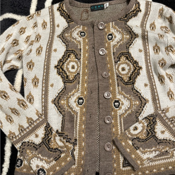 Cardigan - Picture 2 of 5